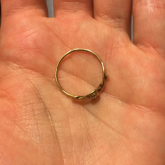 🌷 Beautiful Diamond and 14k Gold Ring 🌷 - Picture 5 of 6